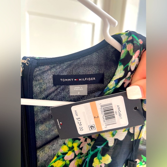 Tommy Hilfiger floral print Midi dress size 2 NEVER WORN TAG ON - Picture 4 of 4